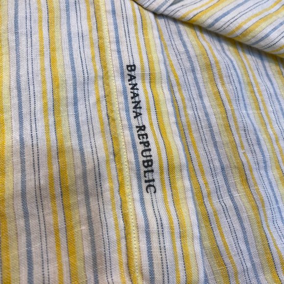 Banana Republic 100% Linen Button Down - XL - Picture 10 of 10